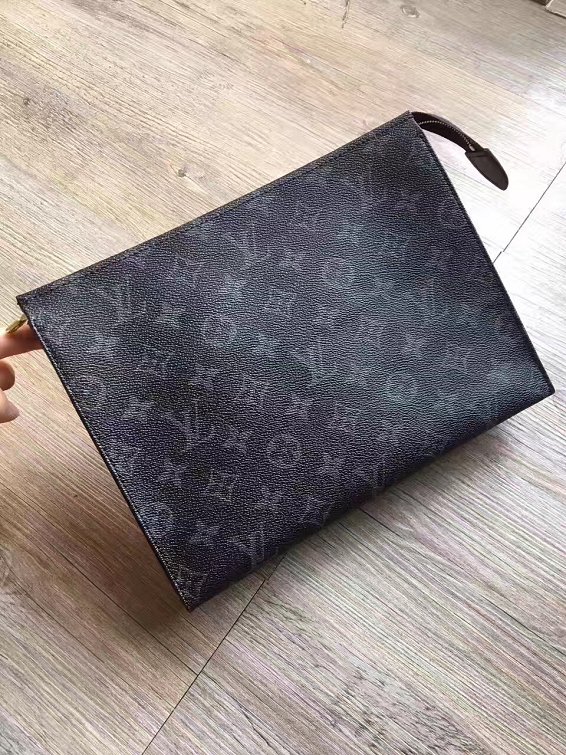 Louis Vuitton damier canvas toiletry pouch 26 M47542 black