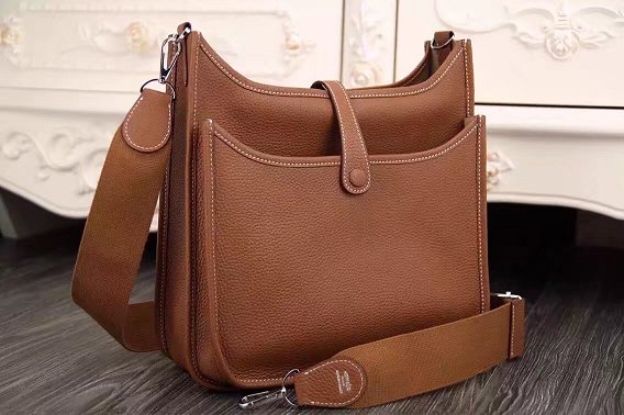 Hermes original togo leather evelyne pm shoulder bag E28 brown