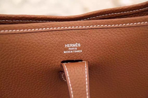 Hermes original togo leather evelyne pm shoulder bag E28 brown