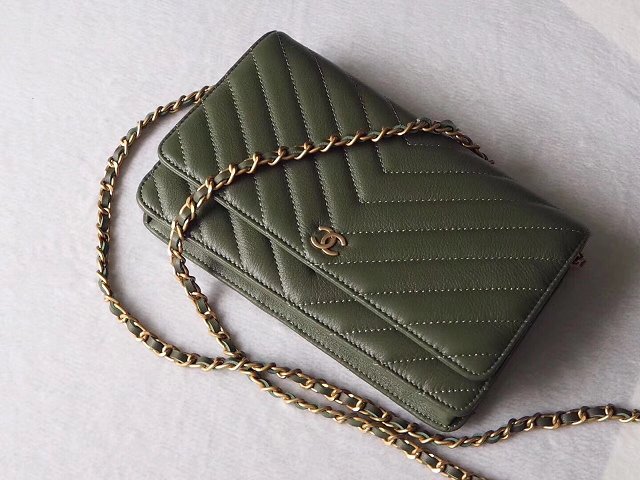 CC original lambskin leather woc chain bag 33814-2 olive