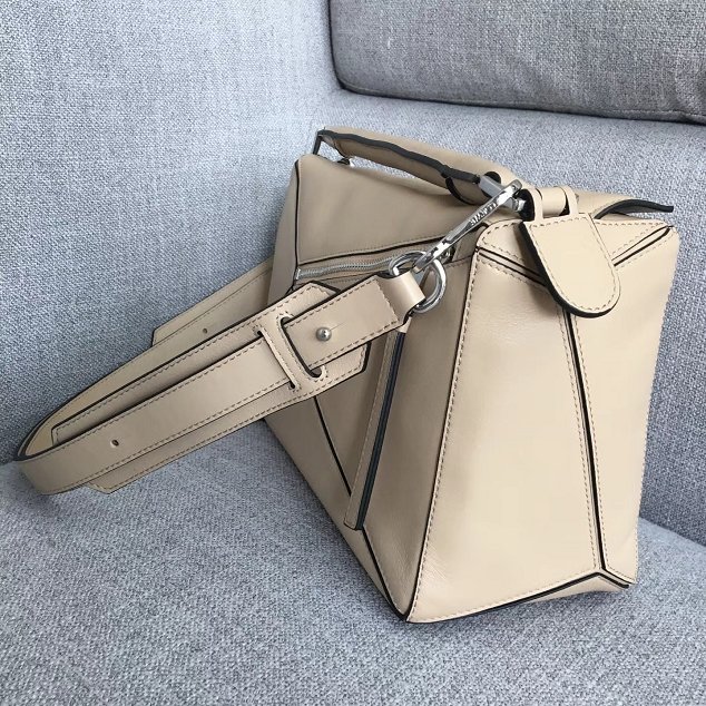 Loewe original calfskin puzzle bag 20155 beige