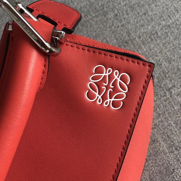 Loewe original calfskin medium puzzle bag A510P49 red