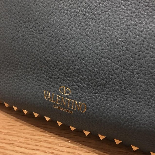 Valentino Garavani Rockstud calfskin shopper bag 0579 blue