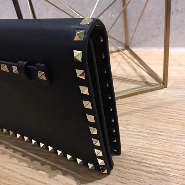 Valentino original calfskin rockstud clutch 0399 black