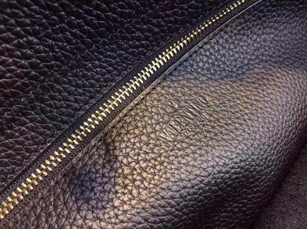 Valentino original grained calfskin rockstud large tote bag 0970 black