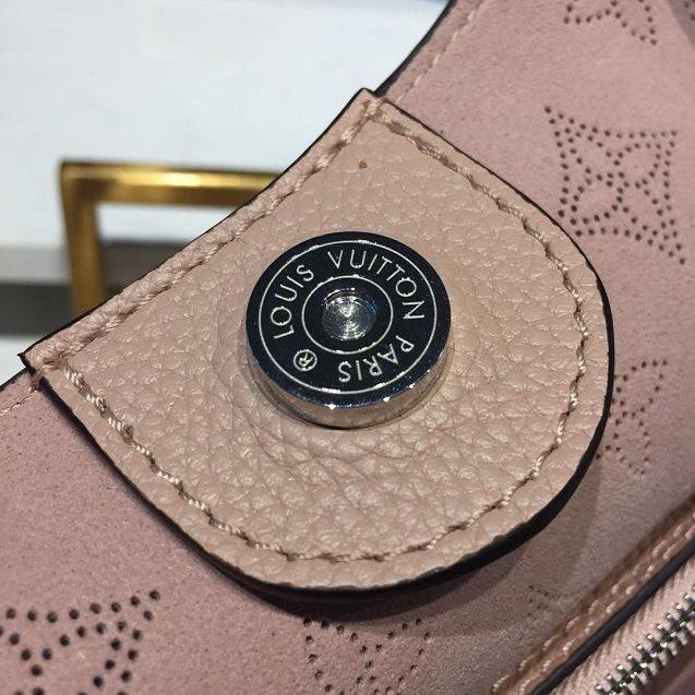 2019 louis vuitton original mahina leather carmel hobo bag M52950 light pink