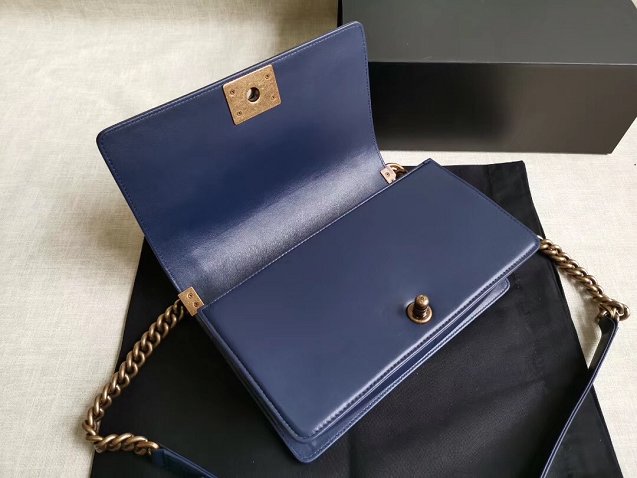 CC original handmade lambskin medium boy handbag HA67086 navy blue