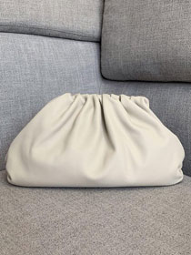 2019 BV original calfskin large pouch 576227 white