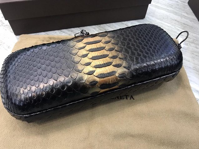 BV original python leather large stretch knot clutch 202031 black