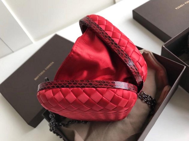 BV original silk chain knot clutch 498478 red