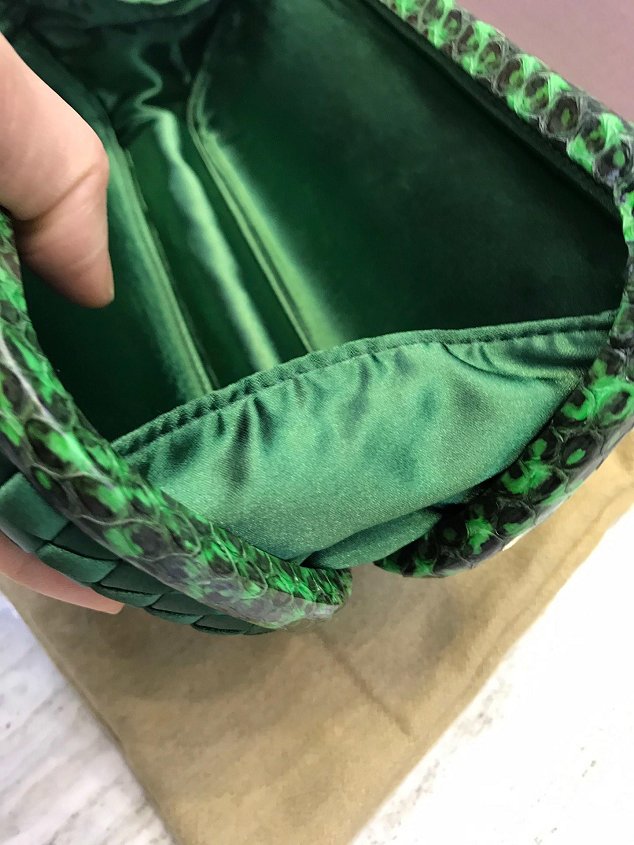 BV original silk large stretch knot clutch 202031 green