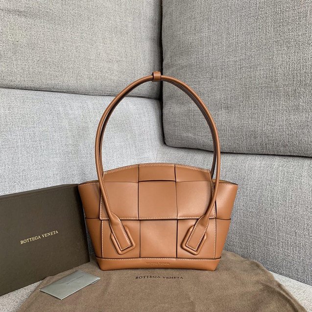 2019 BV original calfskin small arco 33 bag 575943 caramel