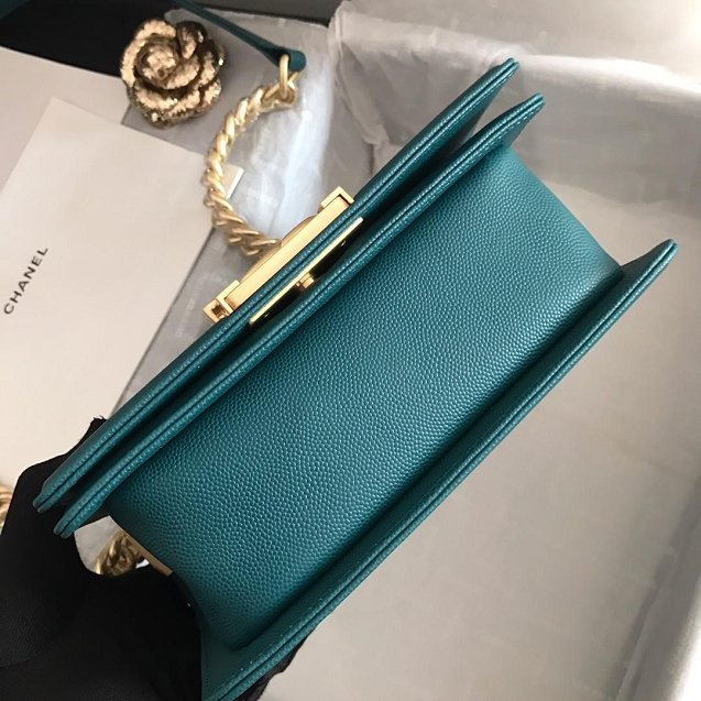 2019 CC original grained calfskin boy handbag A67085 emerald