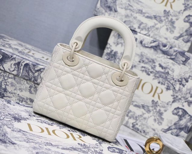 2019 Dior original lambskin mini lady dior ultra-matte bag M0505 white
