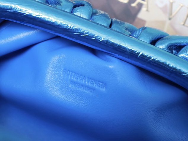 2019 BV original calfskin small 20 pouch 585852 sky blue
