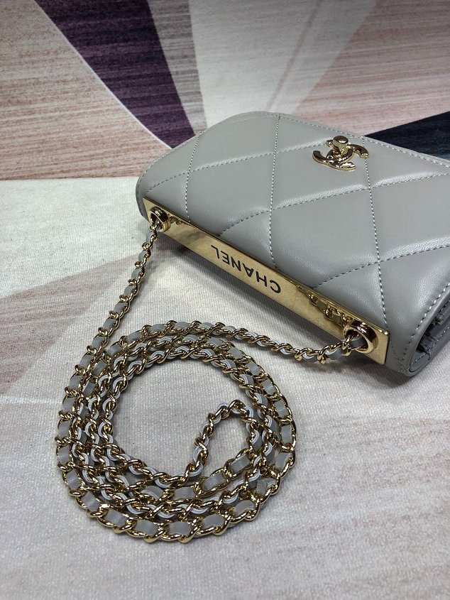 CC original lambskin wallet on chain A80982 light grey