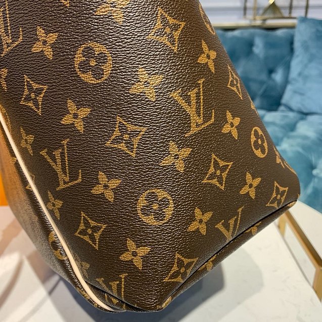 Louis vuitton original monogram canvas totally mm m56689