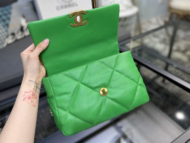 2020 CC original lambskin 19 flap bag AS1160 green