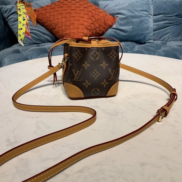 2021 louis vuitton original monogram mini bucket bag M57099 