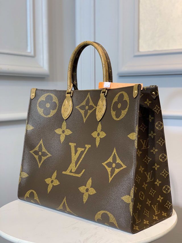 Louis vuitton original handmade monogram giant canvas onthego tote bag M44576