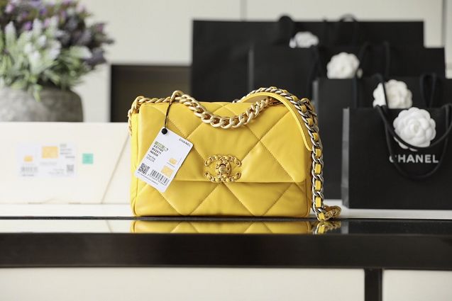 2020 CC original lambskin 19 flap bag AS1160 yellow