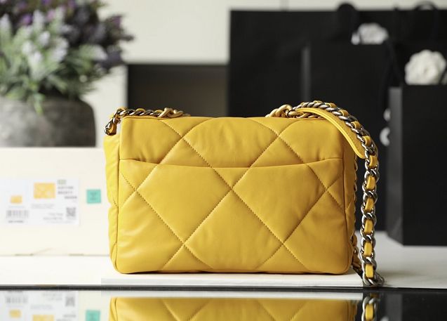 2020 CC original lambskin 19 flap bag AS1160 yellow