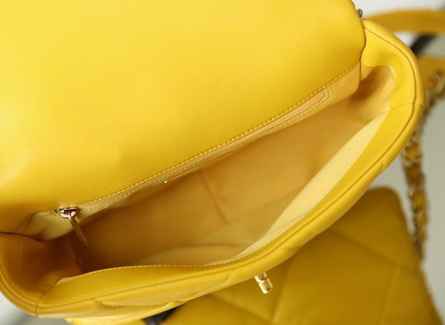 2020 CC original lambskin 19 flap bag AS1160 yellow