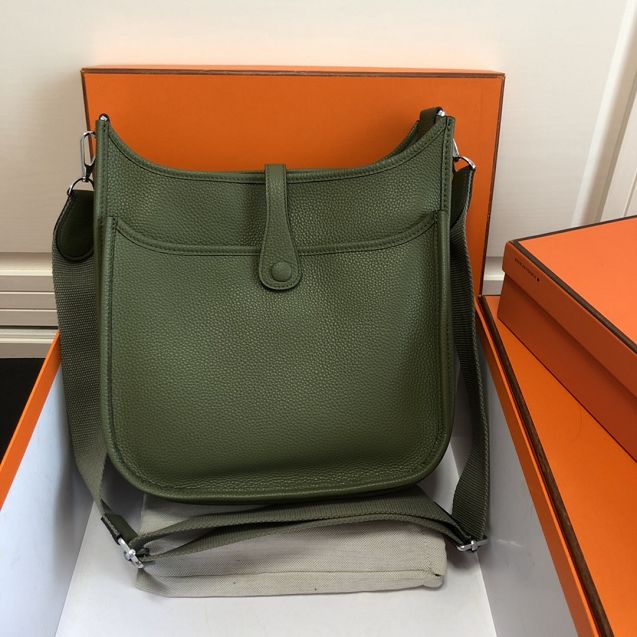 Hermes original togo leather evelyne pm shoulder bag E28 olive green