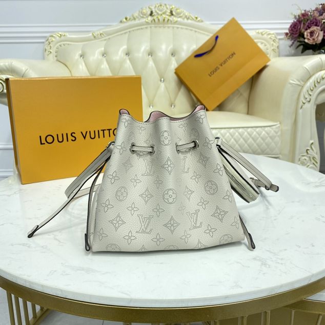 Louis vuitton original mahina leather bella bucket bag M57068 white