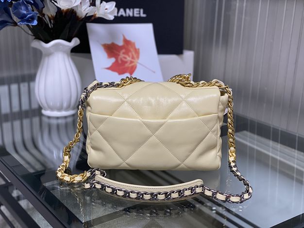 2021 CC original lambskin small 19 flap bag AS1160 cream