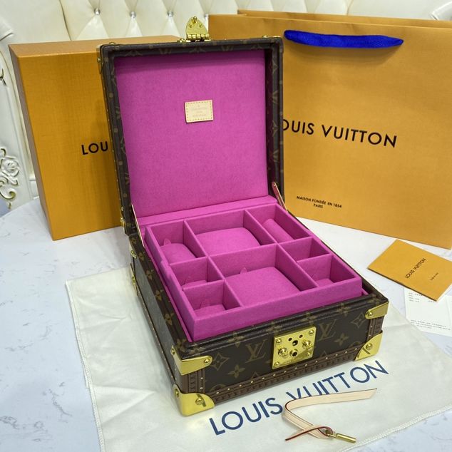 Louis vuitton original monogram jewelry box M20040