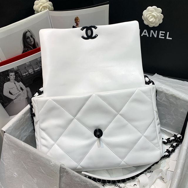 CC original lambskin medium 19 flap bag AS1161 white