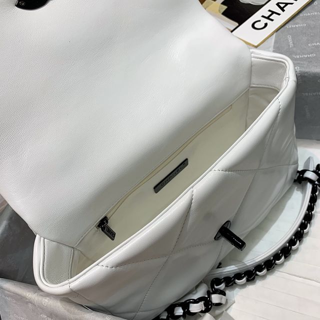 CC original lambskin small 19 flap bag AS1160 white