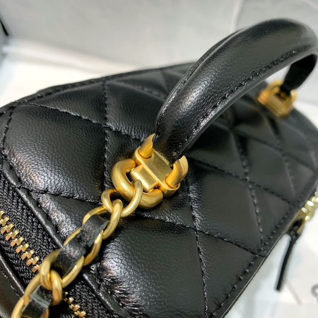 CC original lambskin vanity with chain AP2291 black