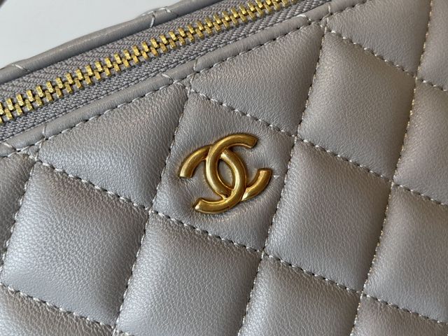 CC original lambskin vanity with chain AP2291 grey