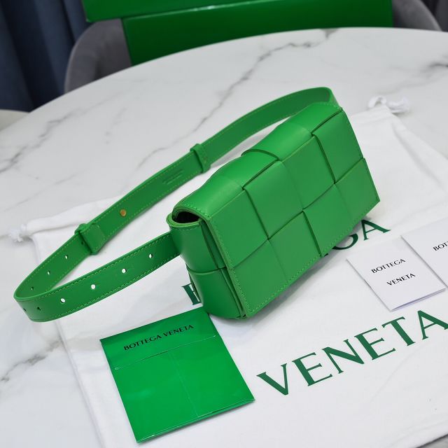 BV original lambskin cassette belt bag 639367 green