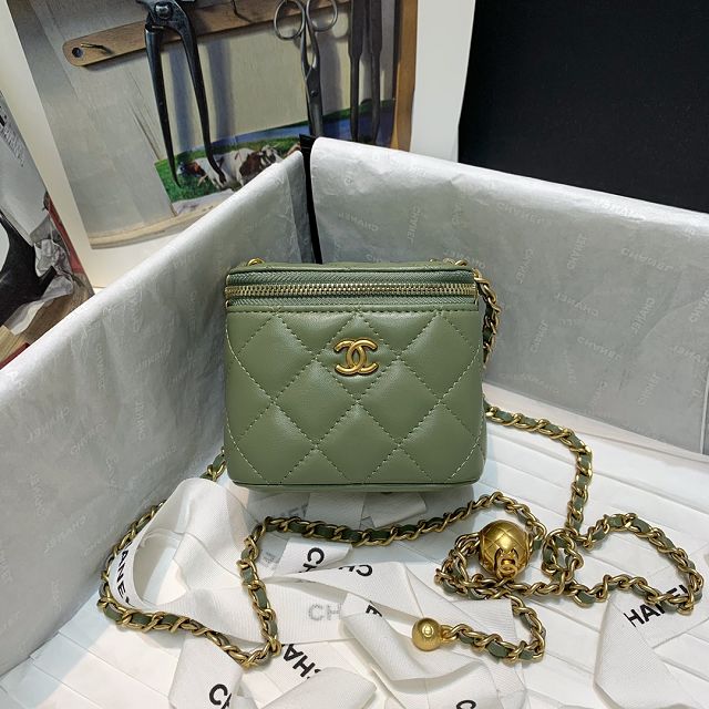 CC original lambskin small vanity with chain AP1447 green