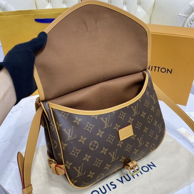 Louis vuitton original monogram canvas saumur mm M40710