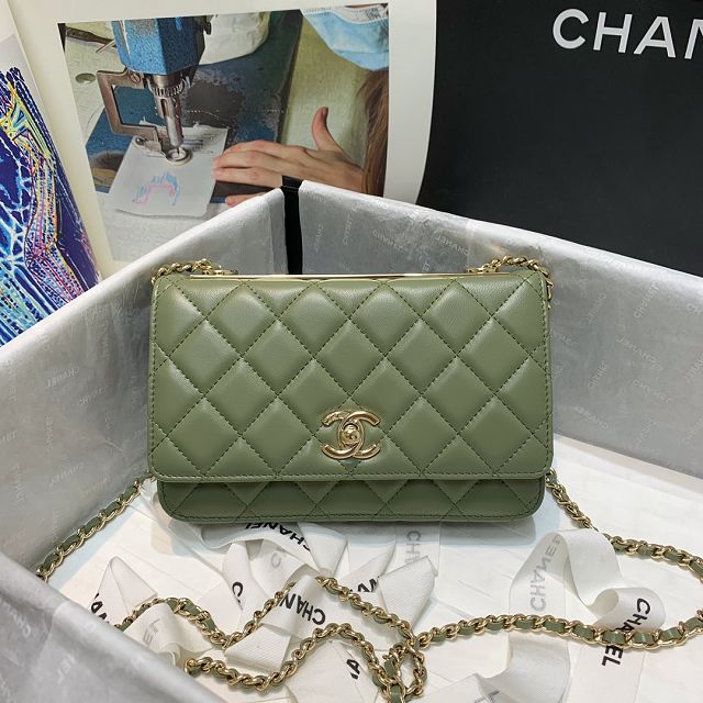 CC original lambskin wallet on chain 80982 green