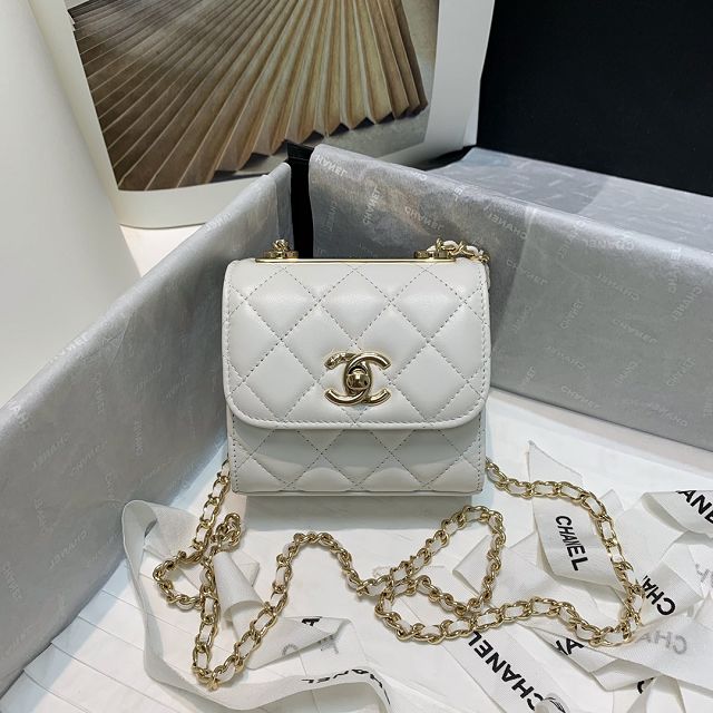 CC original lambskin mini wallet on chain A82769 white