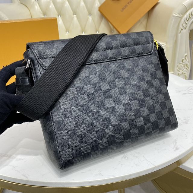 Louis vuitton original damier graphite district messenger bag mm N40418