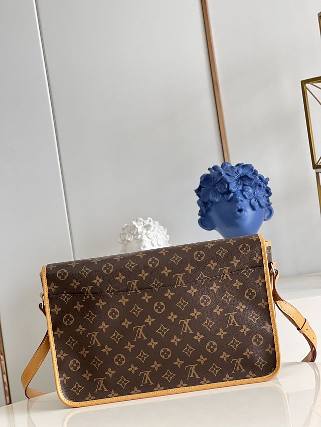 Louis vuitton original monogram canvas boulogne M51273