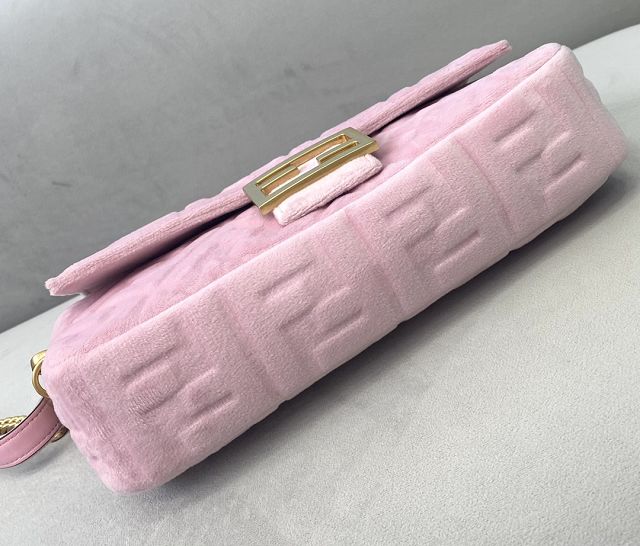 Fendi original velvet medium baguette bag 8BR600 pink