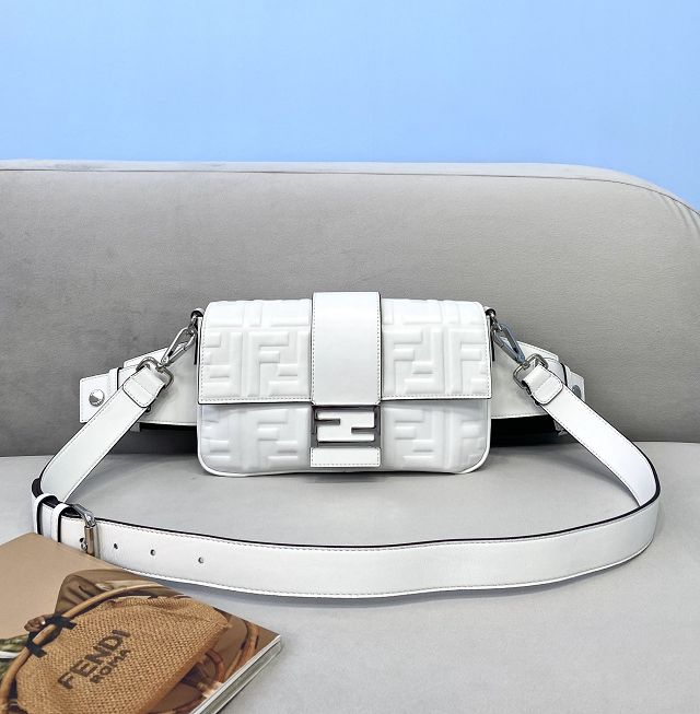 Fendi original lambskin baguette belt bag 7VA472 white