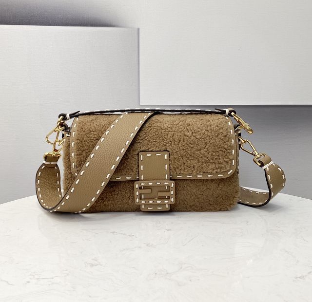 Fendi sheepfur medium baguette bag 8BR794 beige