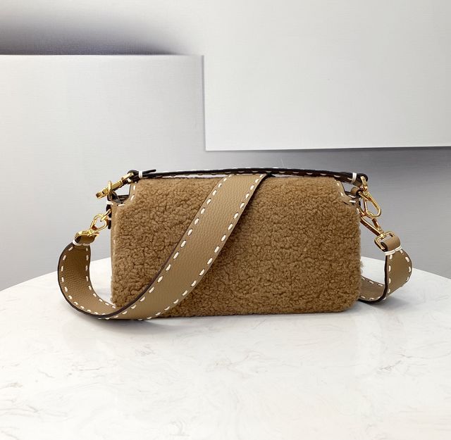 Fendi sheepfur medium baguette bag 8BR794 beige