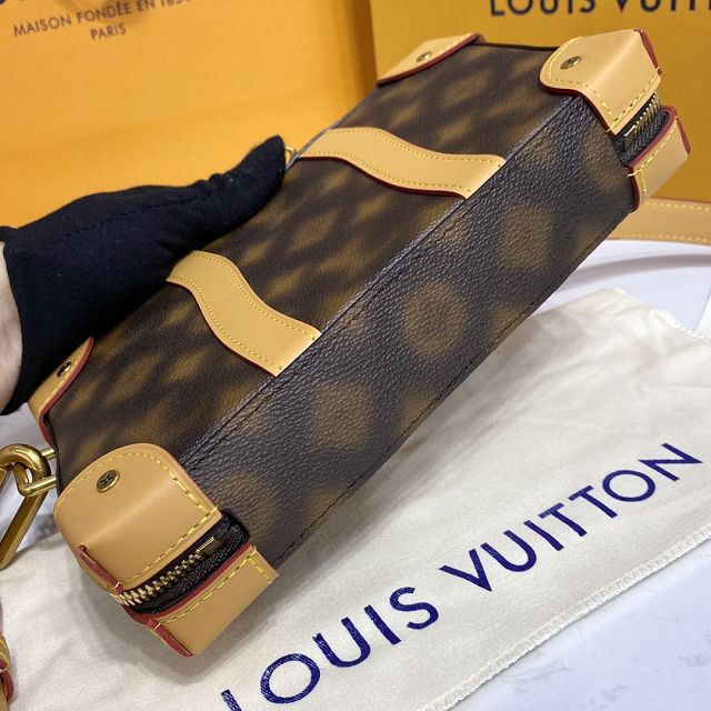 2022 Louis vuitton original monogram canvas soft trunk M81580