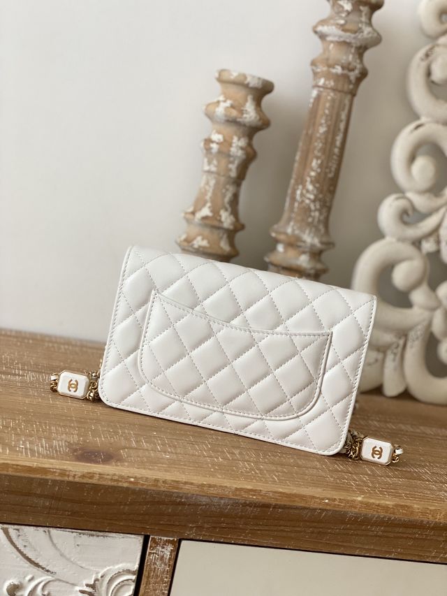 CC original lambskin wallet on chain AP2923 white