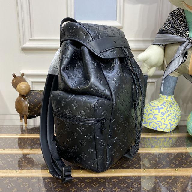 Louis vuitton original calfskin discovery backpack M43680 black