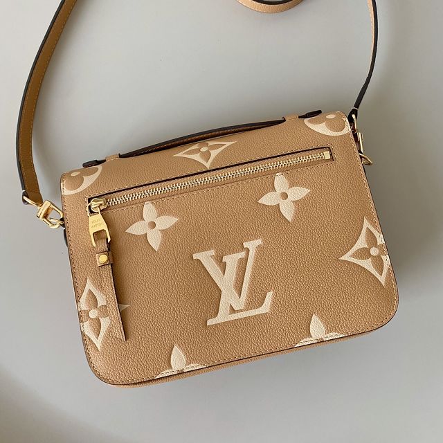 Louis vuitton original calfskin pochette metis M45773 arizona beige